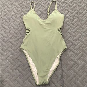 One piece swim suit